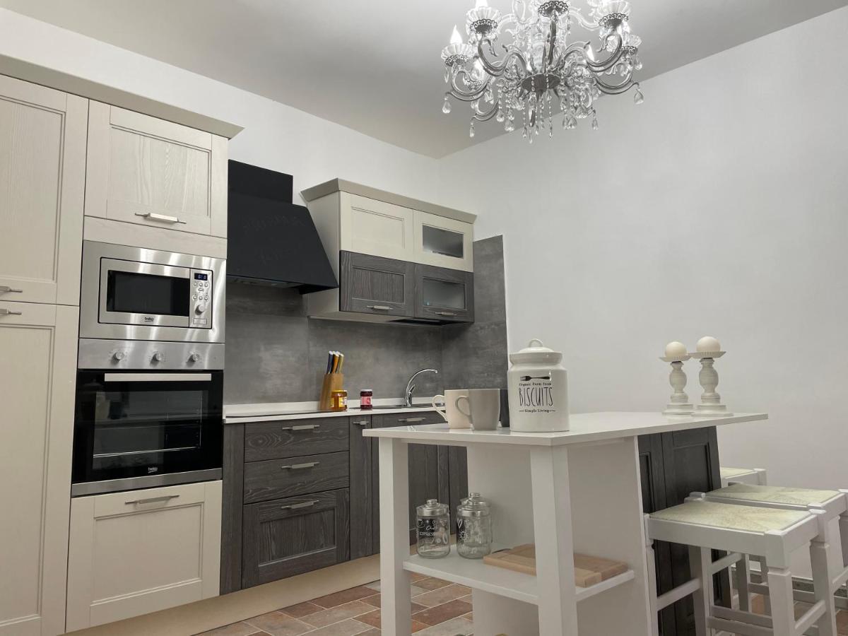 Luxury Villa Arianna Tarano Buitenkant foto