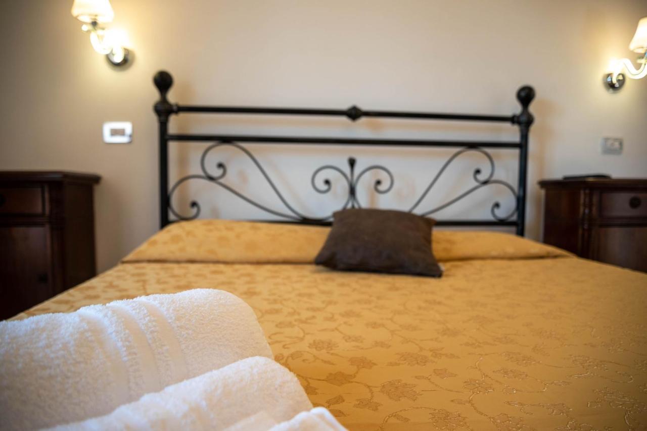 Luxury Villa Arianna Tarano Buitenkant foto
